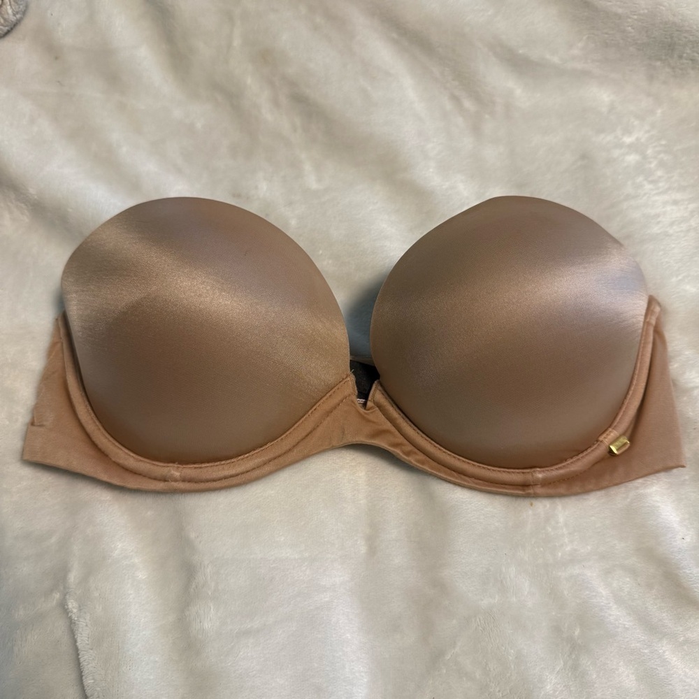 Victoria's Secret Smooth Nude Very Sexy Strapless Bra 32D